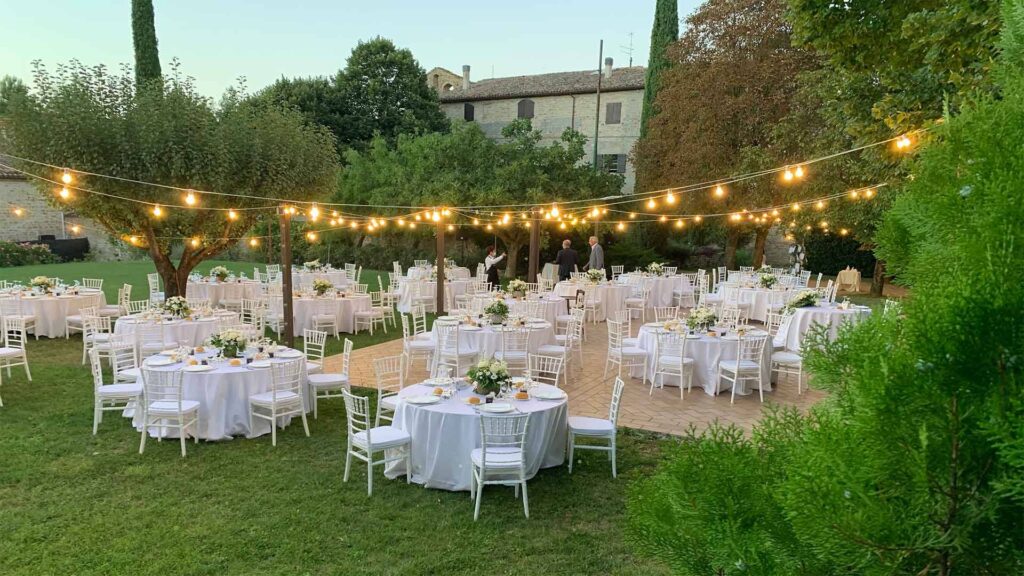 Villa elegante con giardino per matrimoni ad Ancona
